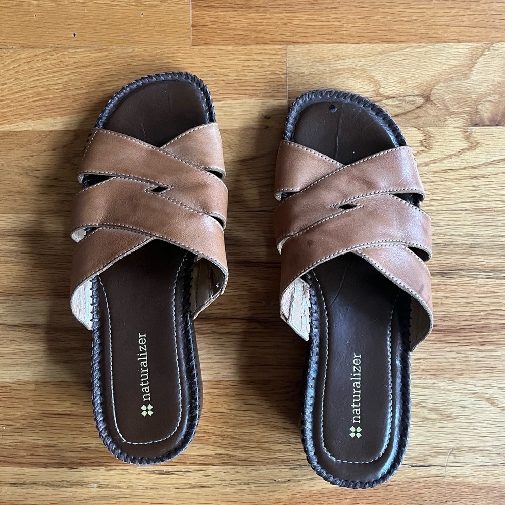NATURALIZER Leather Criss Cross Slide Sandals 7